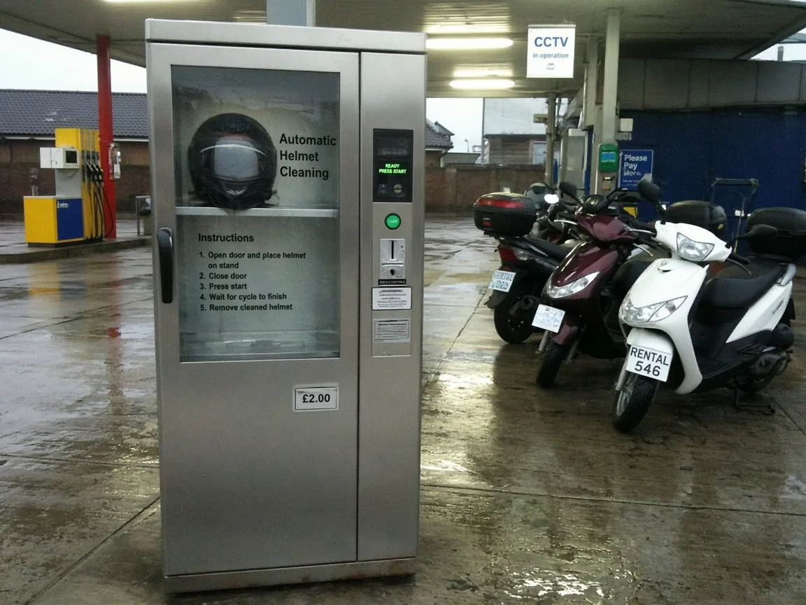 Automatic motorcycle helmet sanitizing machines: a guide for dealers, rentals and forecourts